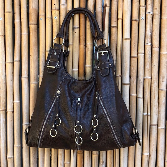 Boho Handbags - Brown Pebbled Faux Leather Boho Bag Zipper Detail